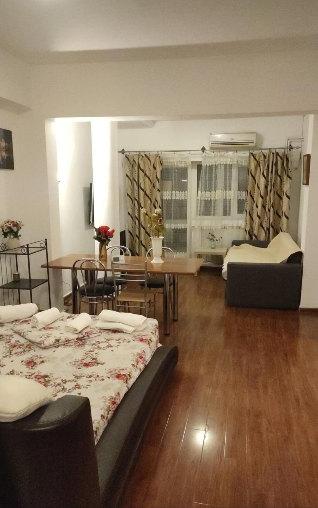Old Center Apartament Βουκουρέστι Εξωτερικό φωτογραφία